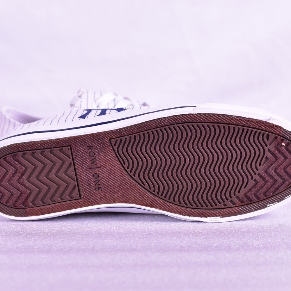 Row One New York Yankees Jersey Victory Sneakers - Picture 6 of 6